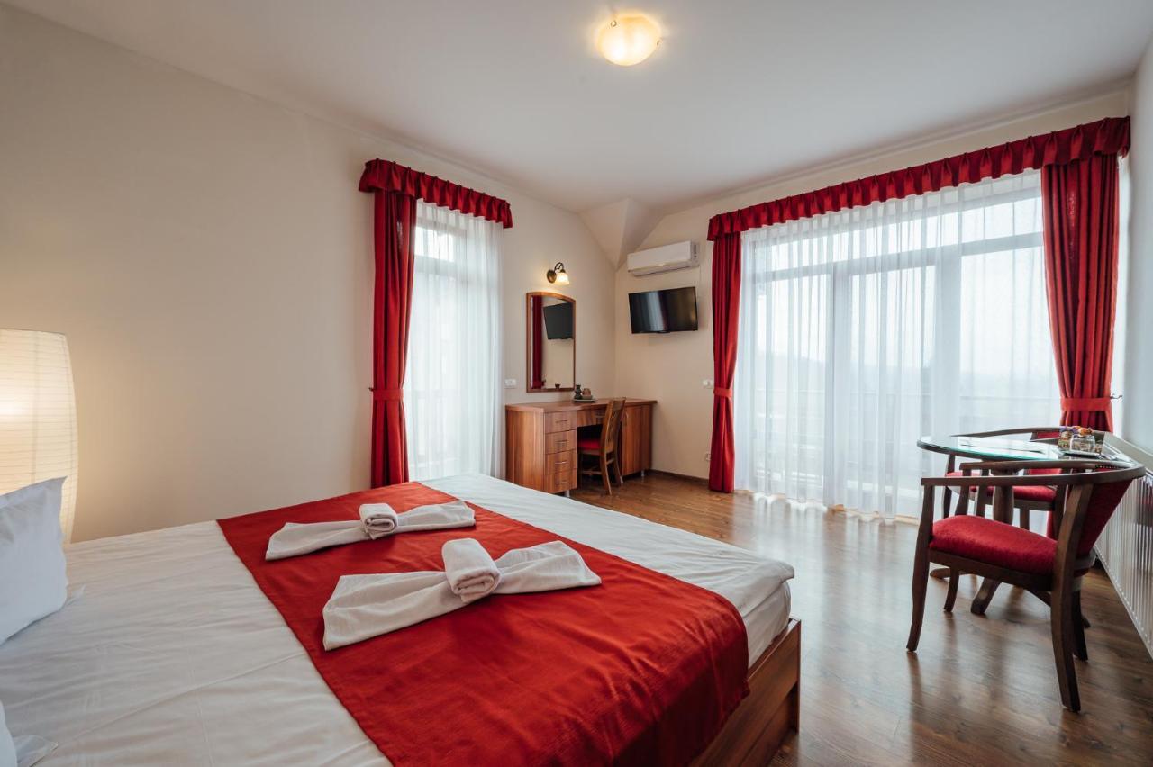 Pensiunea Comfort Совата Екстериор снимка